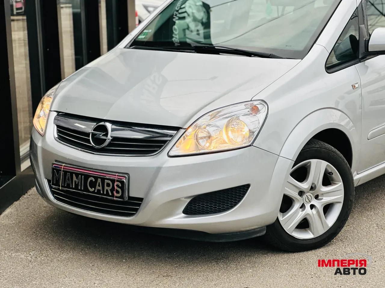 Opel Zafira - фото 7