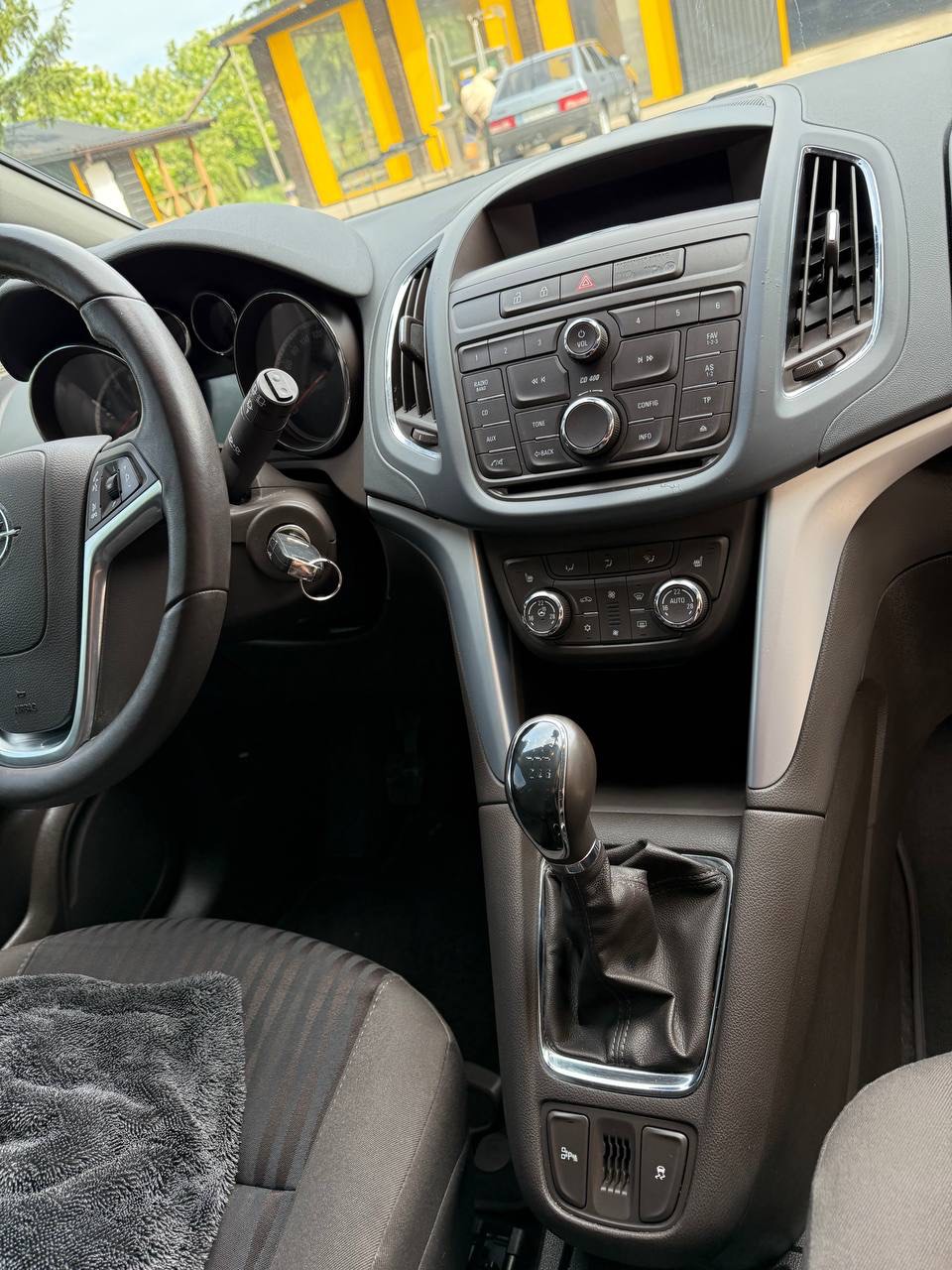 Opel Zafira - фото 2