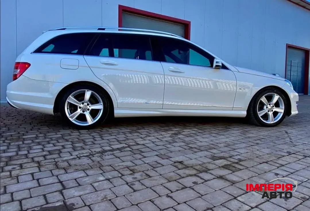 Mercedes-Benz C-Класс - фото 7