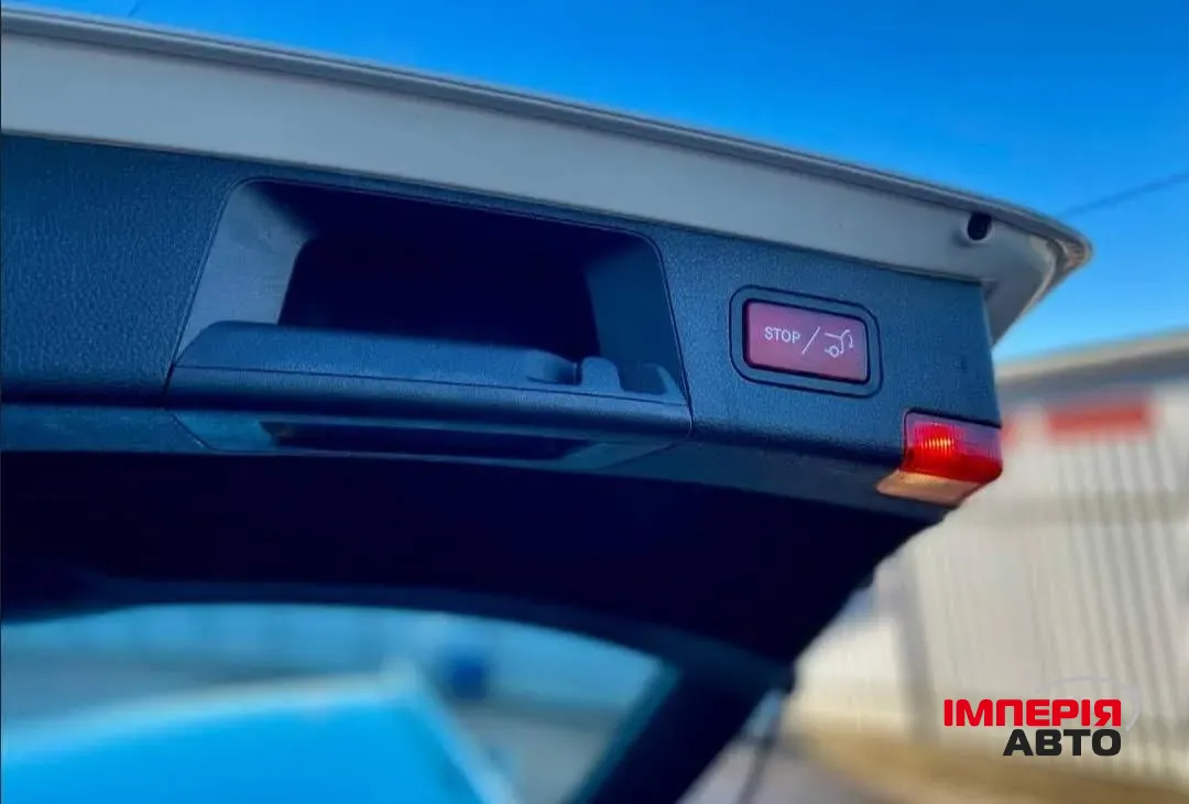 Mercedes-Benz C-Класс - фото 16