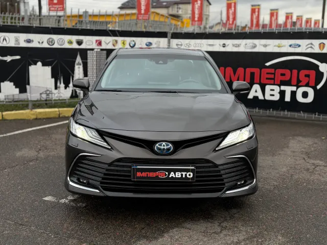Toyota Camry - фото 5