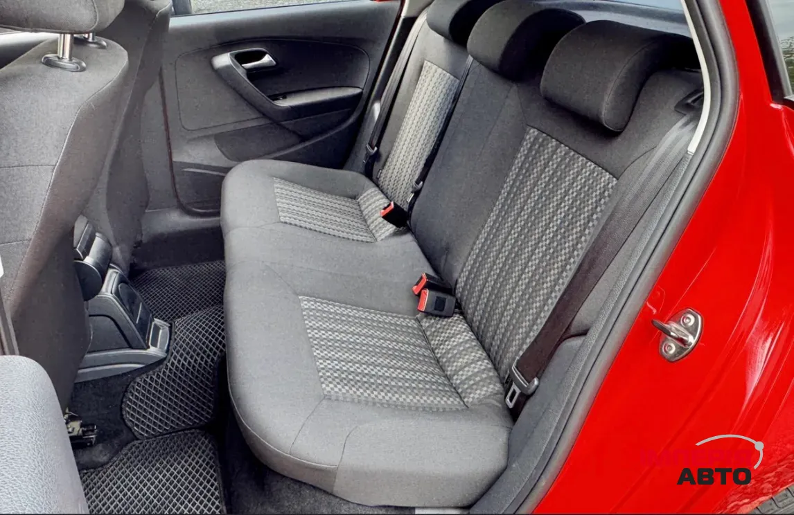 Volkswagen Polo - фото 17