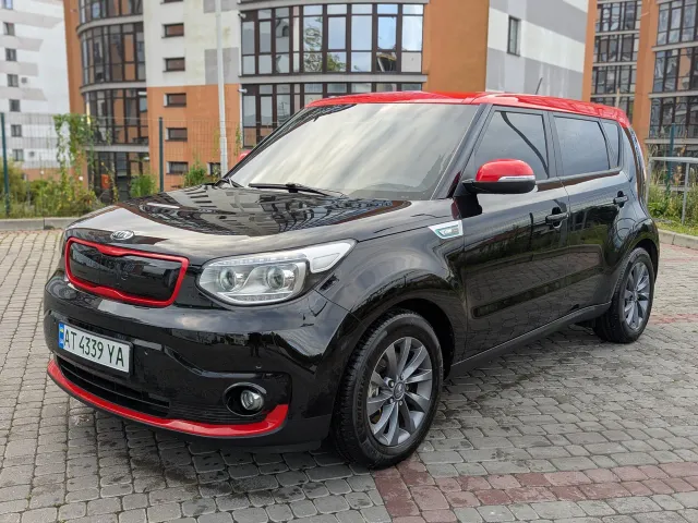 Kia Soul EV - фото 1
