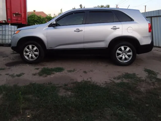 Kia Sorento - фото 3