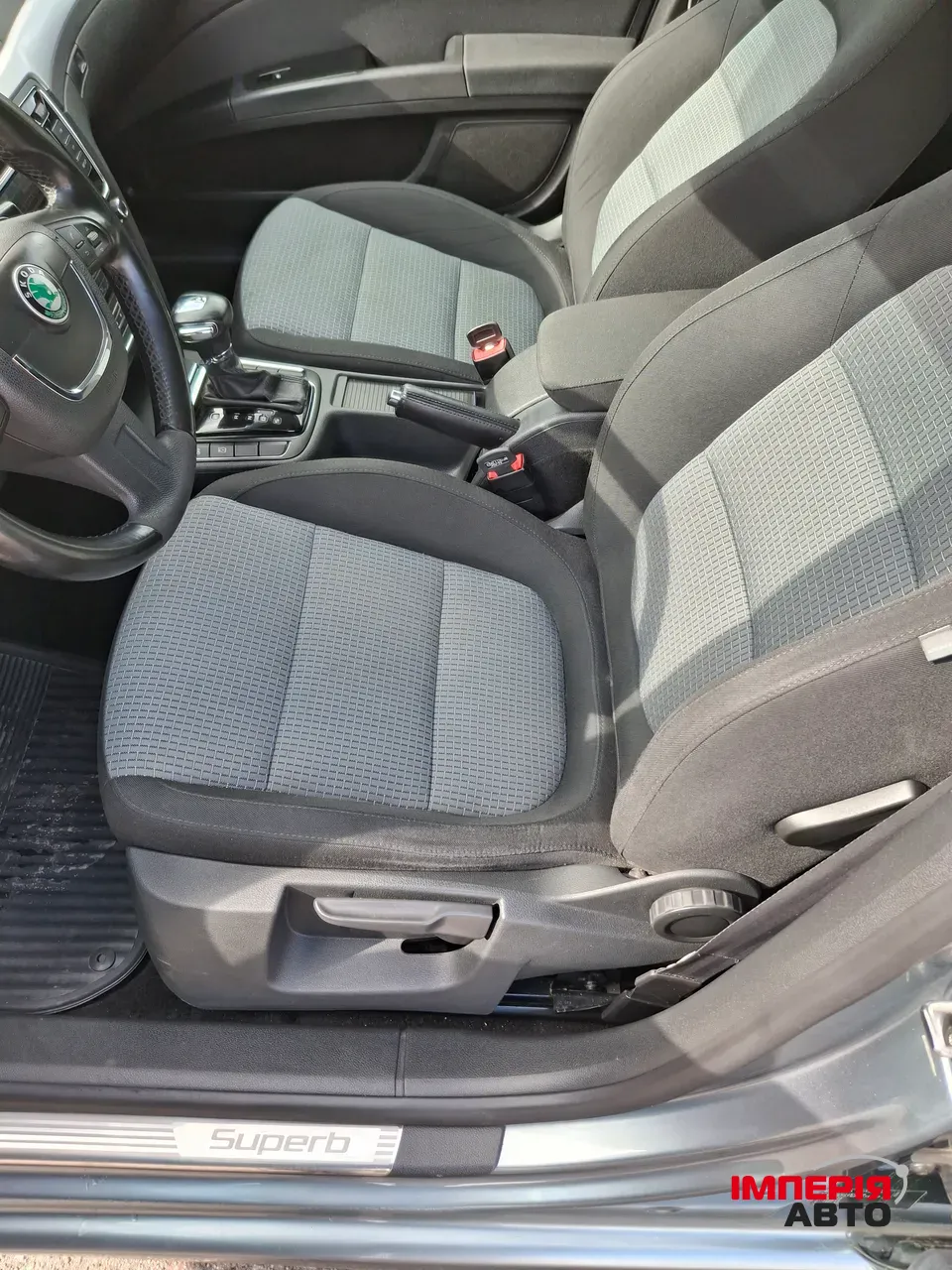 Skoda Superb - фото 11