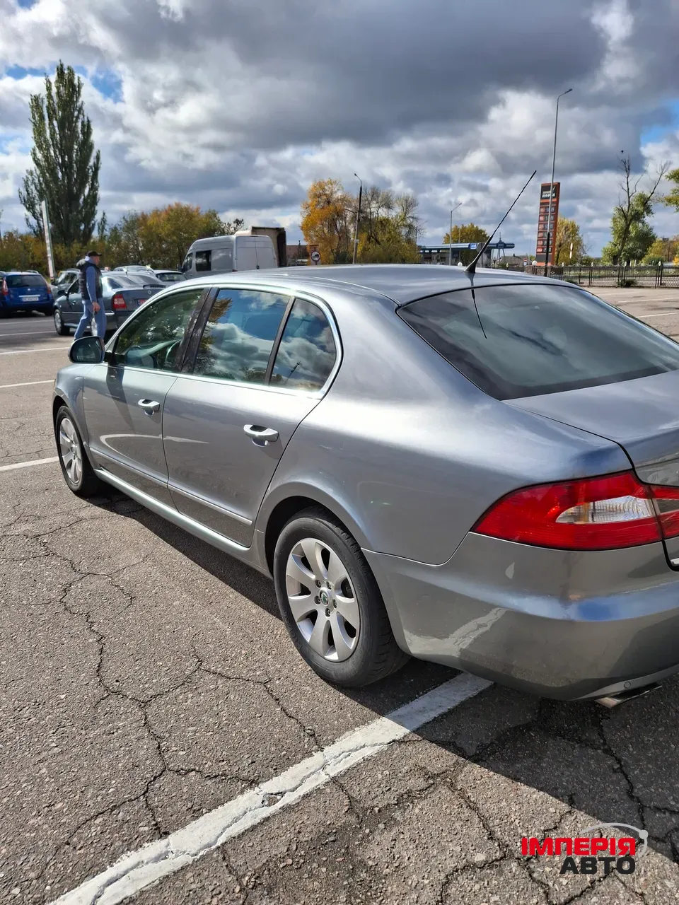 Skoda Superb - фото 17