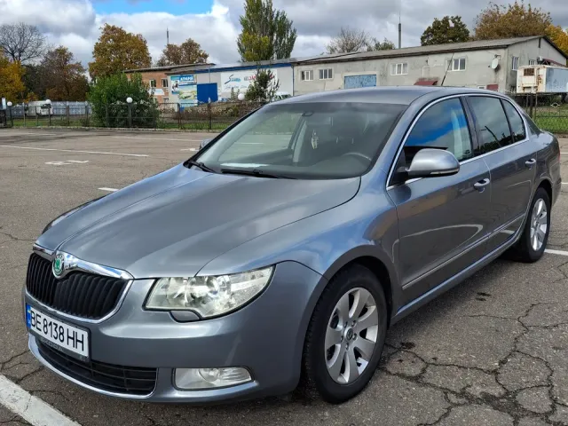 Skoda Superb - фото 1