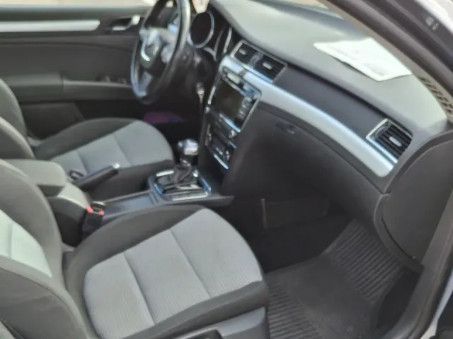 Skoda Superb - фото 2