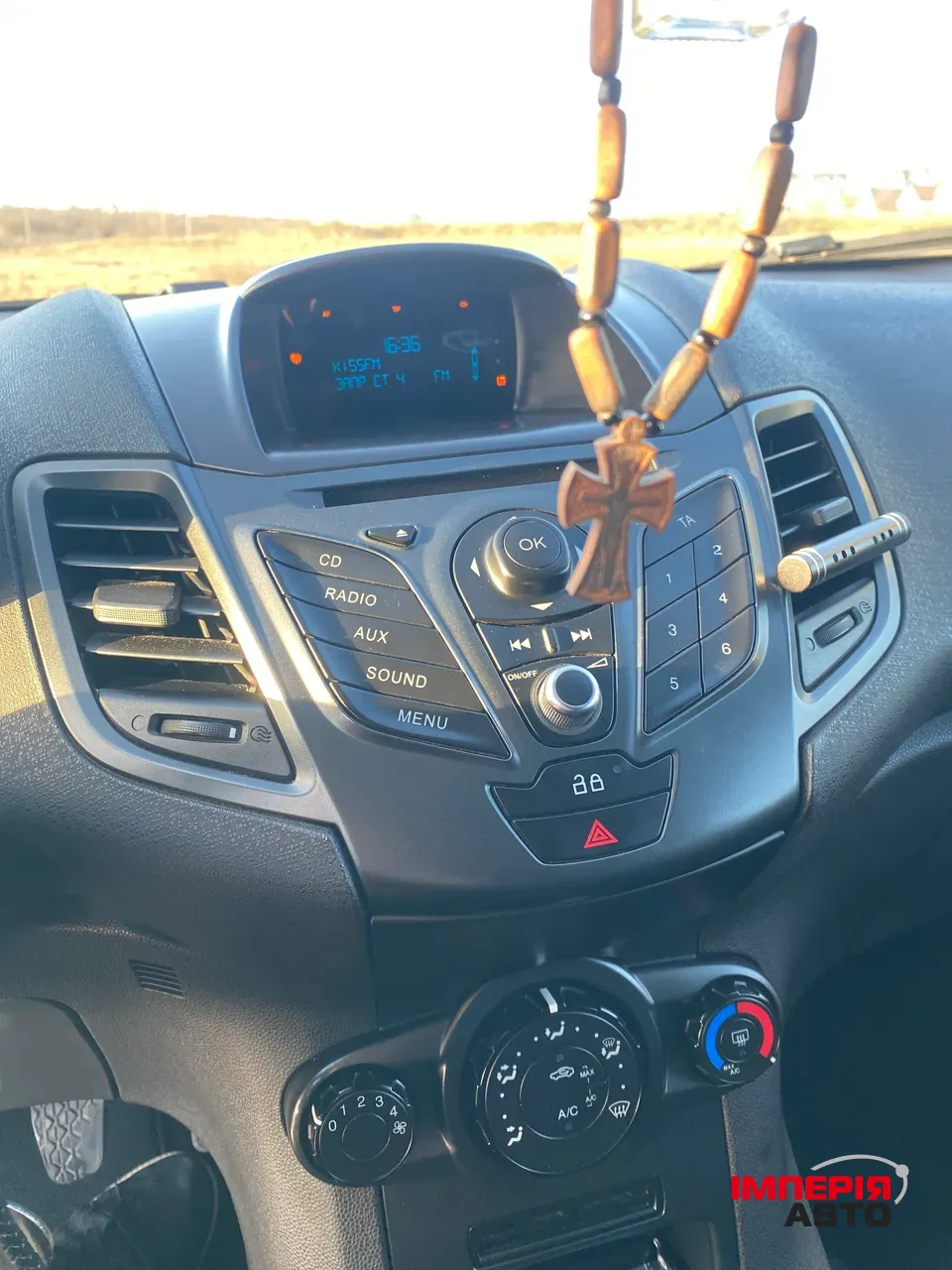 Ford Fiesta - фото 15