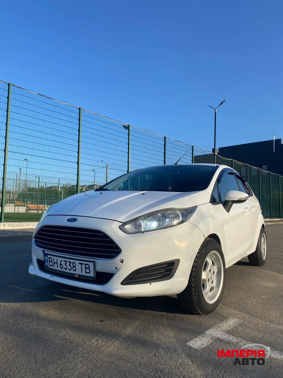 Ford Fiesta - фото 1