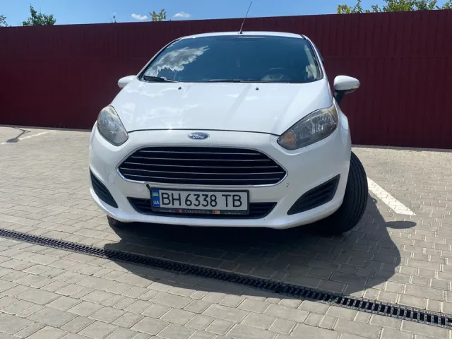 Ford Fiesta - фото 2