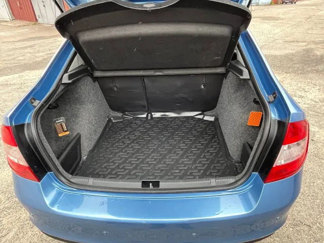 Skoda Rapid - фото 5