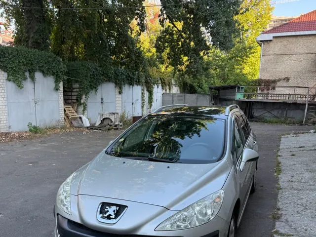 Peugeot 308 - фото 4