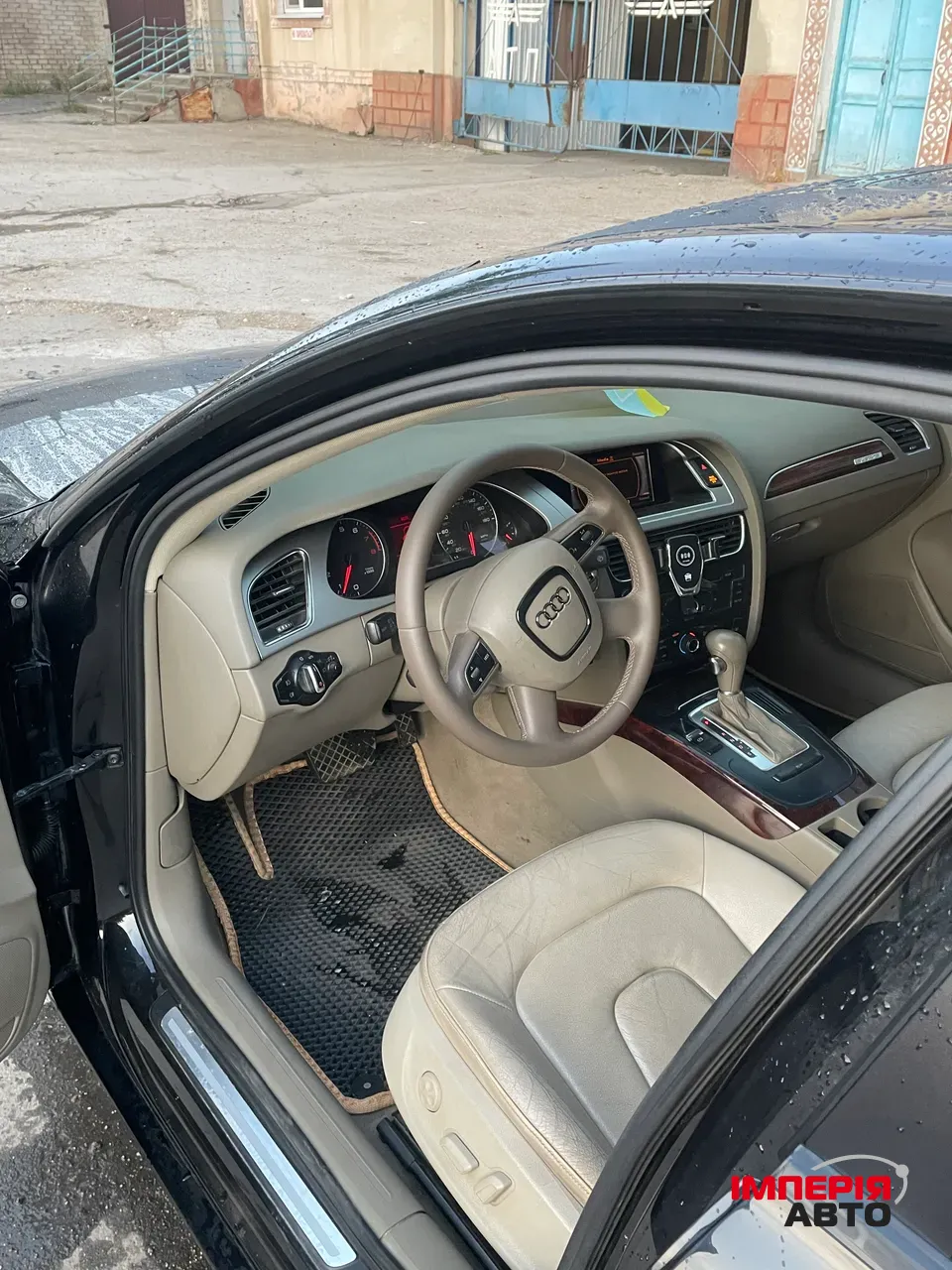 Audi A4 - фото 16