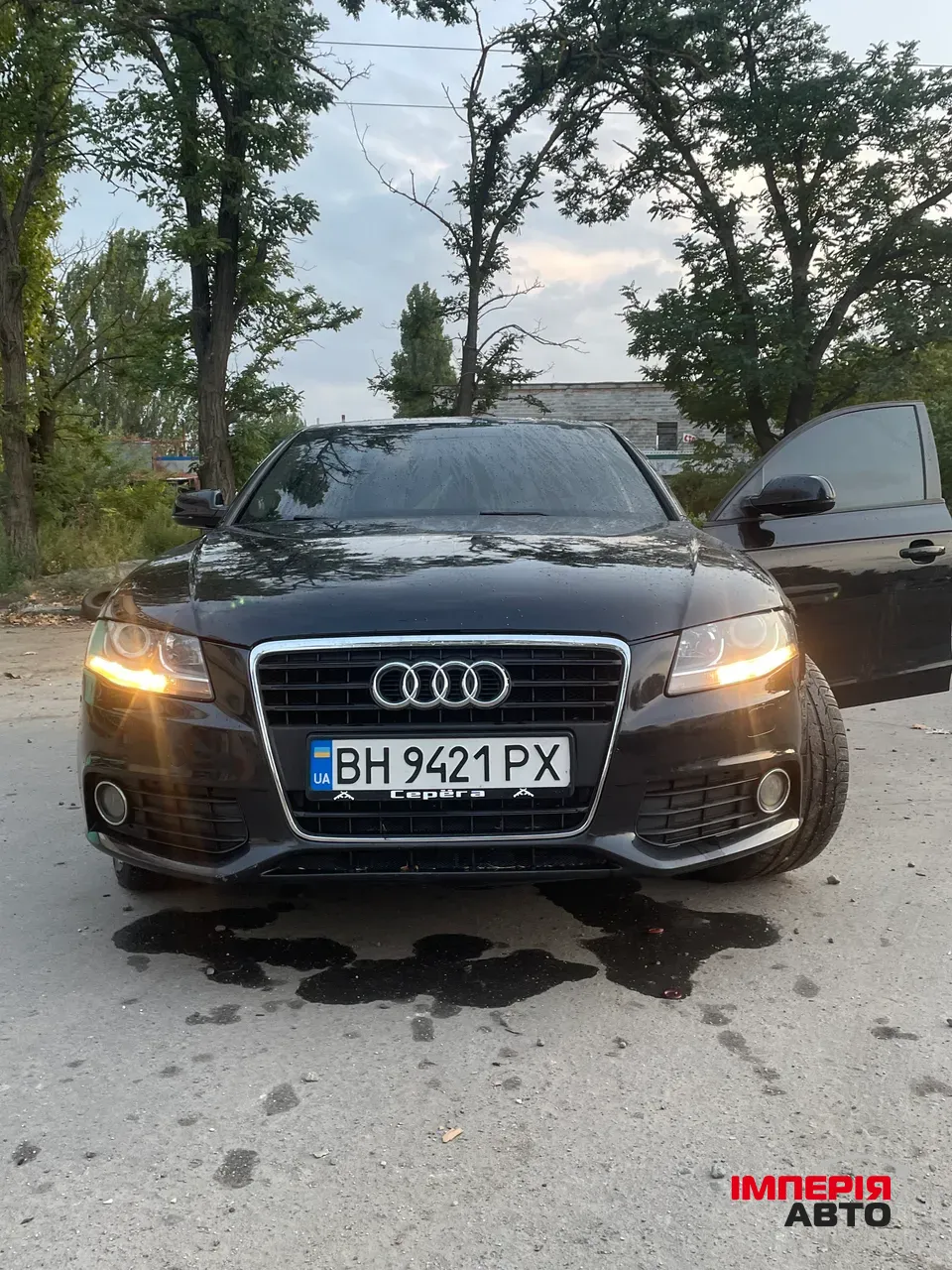 Audi A4 - фото 8