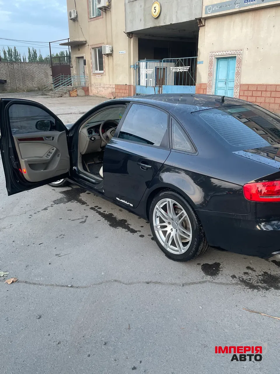 Audi A4 - фото 10