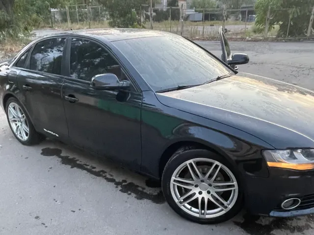 Audi A4 - фото 3