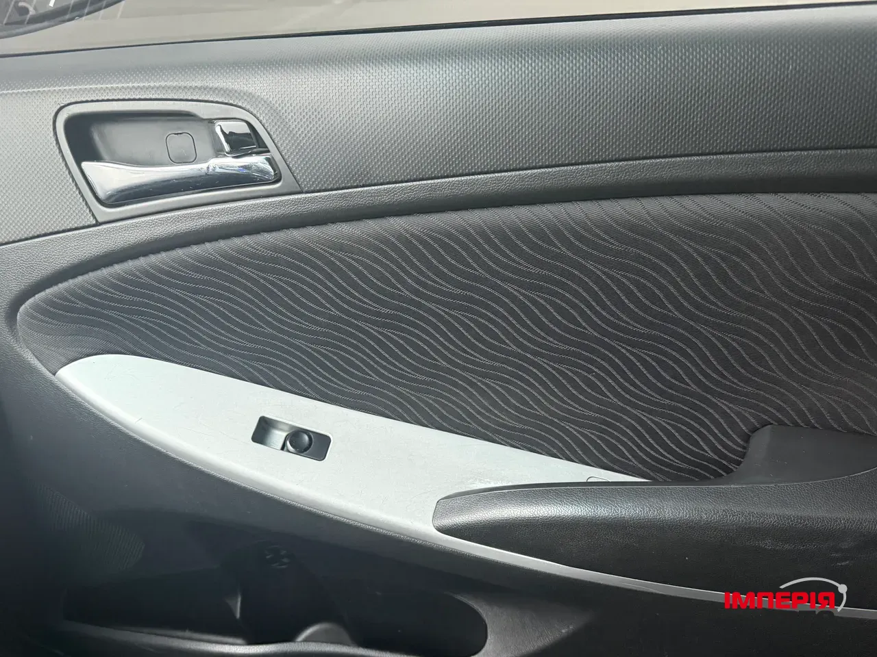 Hyundai Accent - фото 11