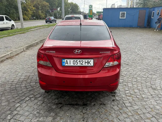 Hyundai Accent - фото 4