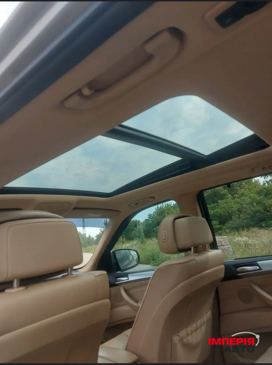 BMW X5 - фото 8