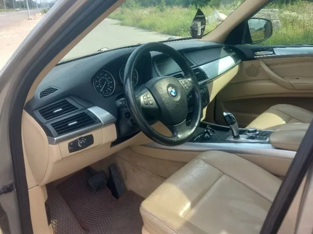BMW X5 - фото 3