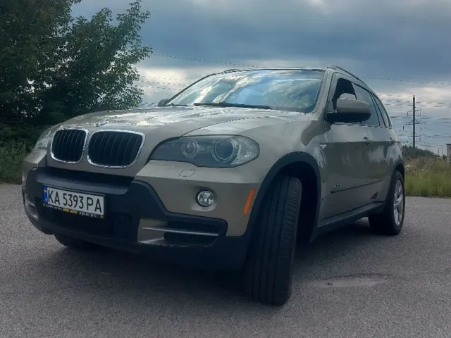 BMW X5 - фото 2
