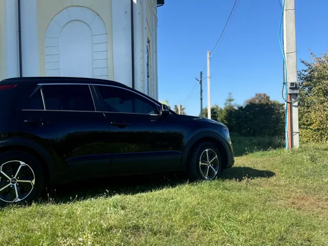 Kia Niro - фото 1