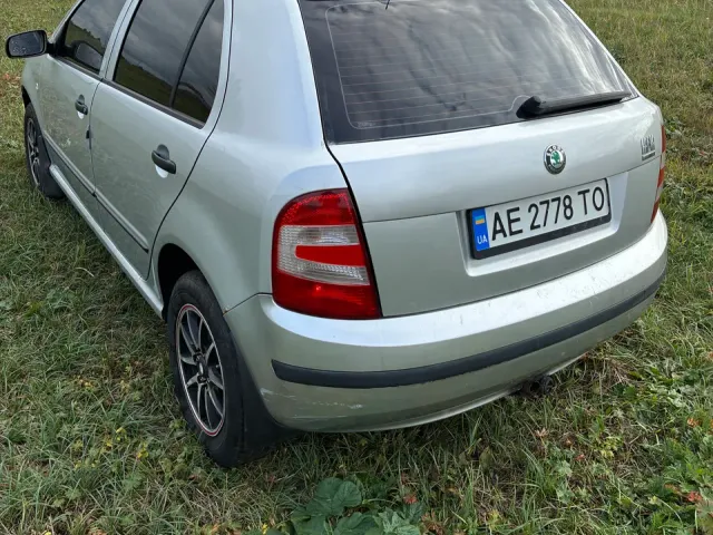 Skoda Fabia - фото 2