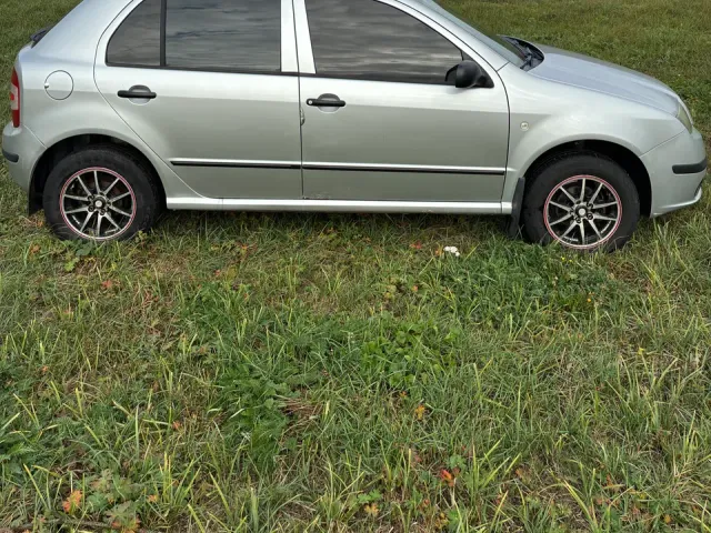 Skoda Fabia - фото 5