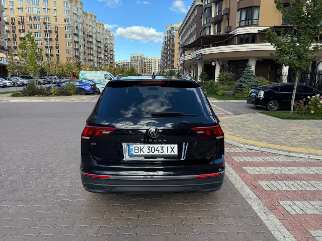 Volkswagen Tiguan - фото 5