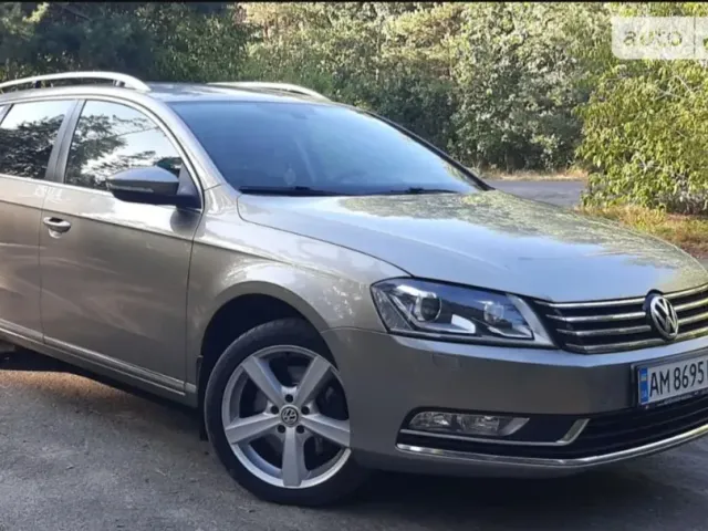 Volkswagen Passat - фото 5