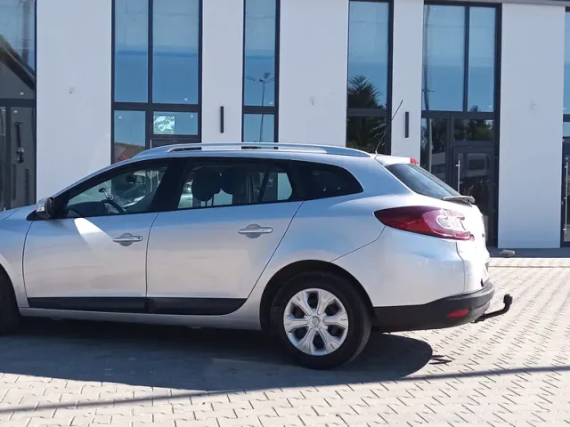 Renault Megane - фото 4