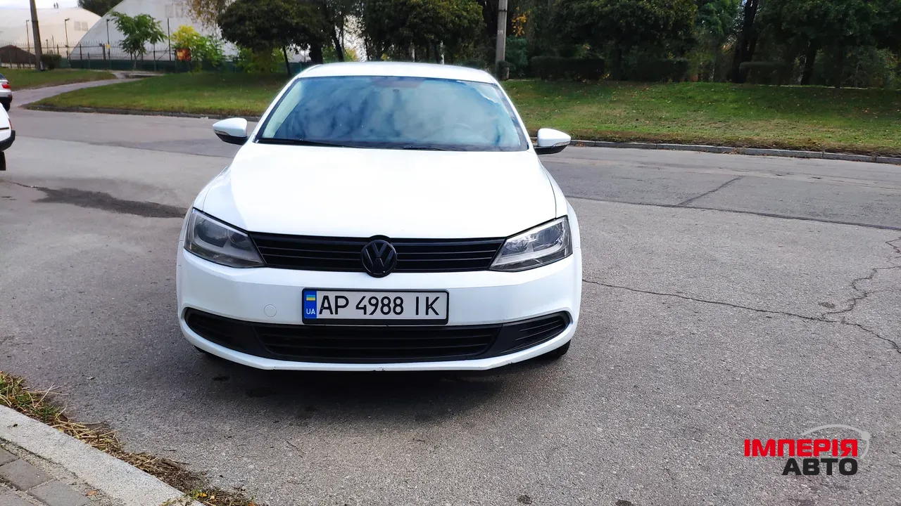 Volkswagen Jetta - фото 3