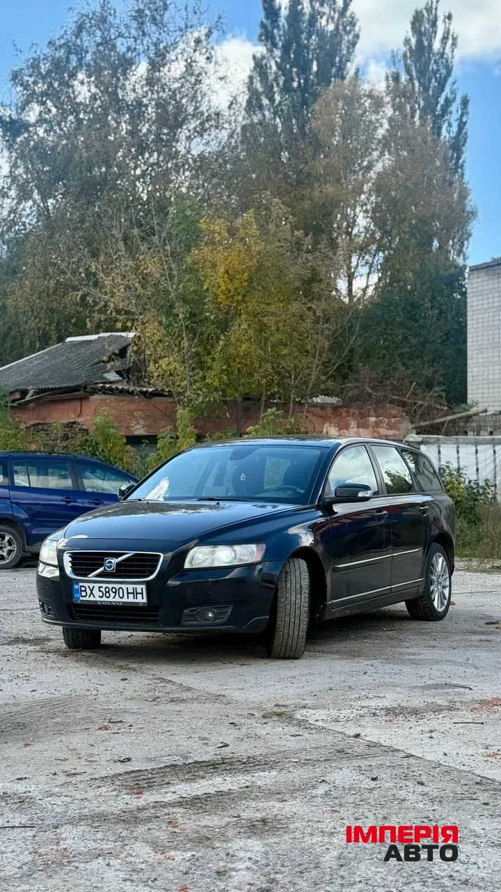 Volvo V50 - фото 8