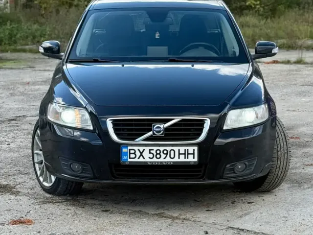Volvo V50 - фото 4