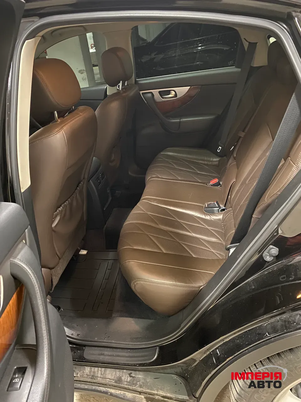 Infiniti QX70 - фото 6