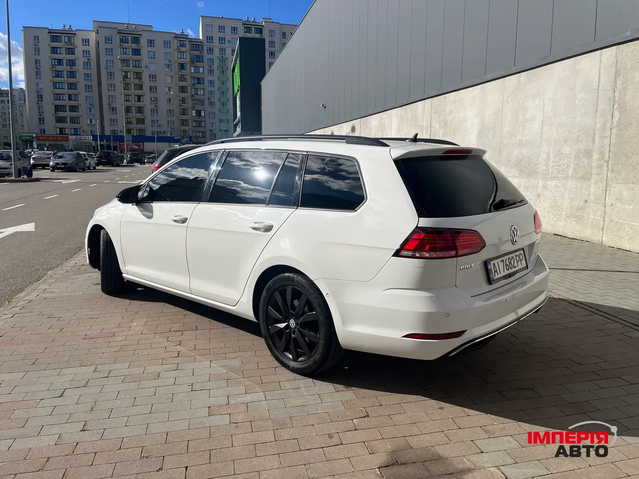 Volkswagen Golf - фото 6