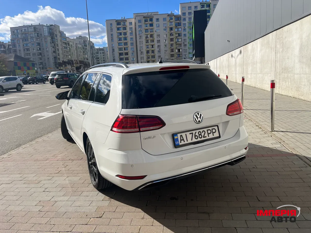 Volkswagen Golf - фото 5