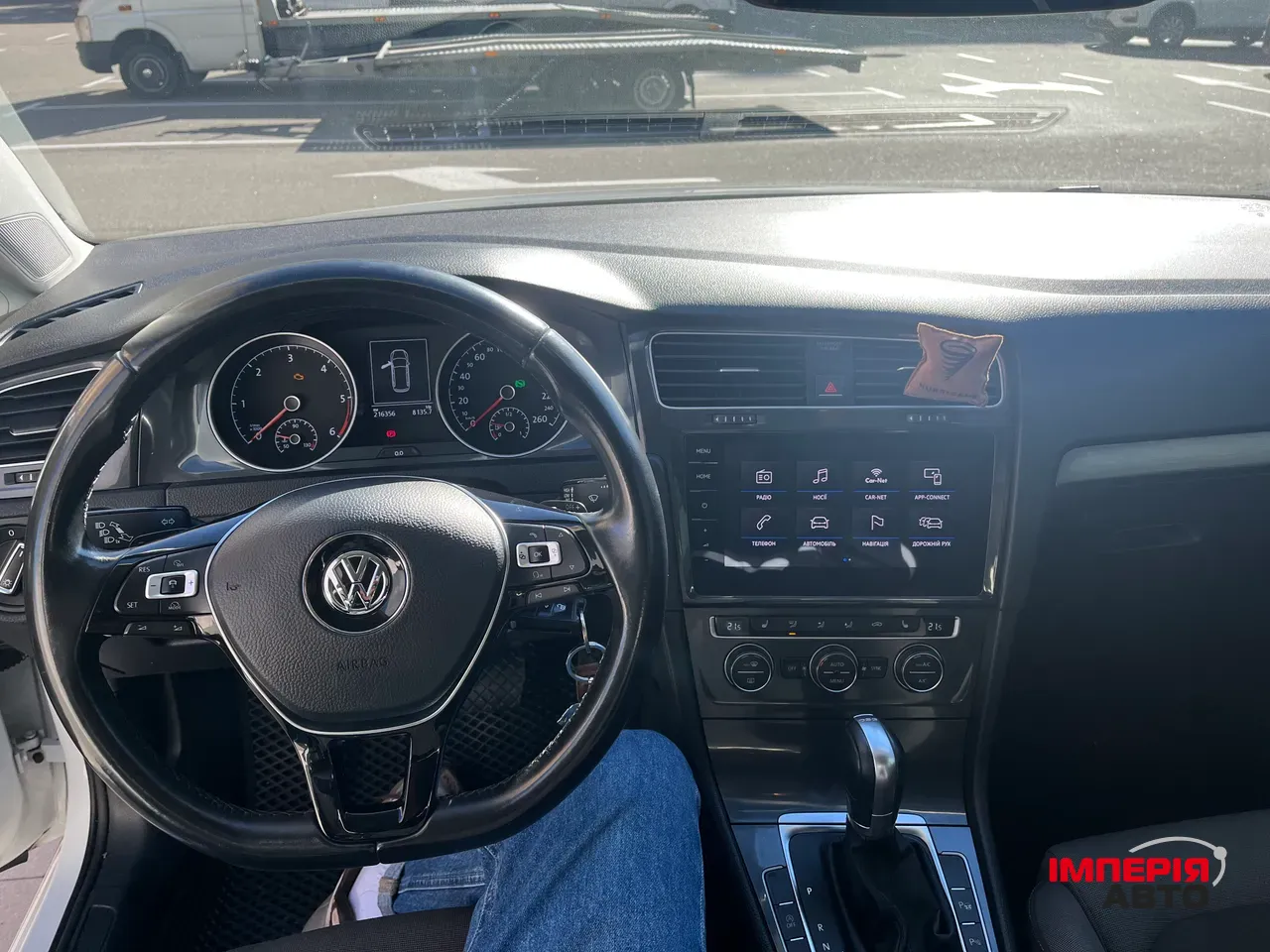 Volkswagen Golf - фото 8