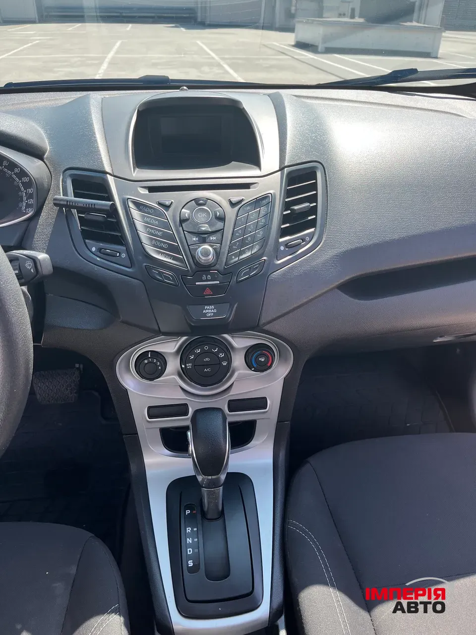 Ford Fiesta - фото 18