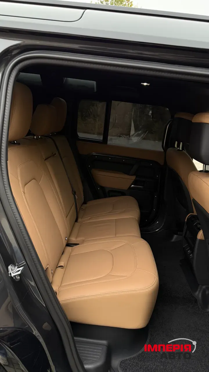 Land Rover Defender - фото 11