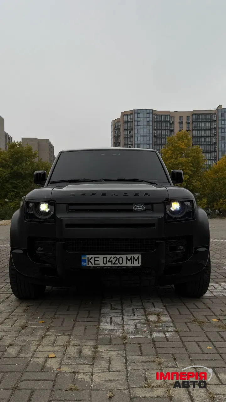 Land Rover Defender - фото 1