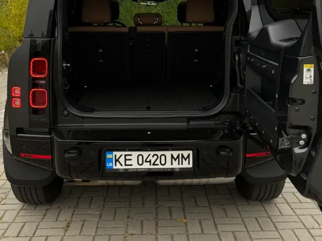 Land Rover Defender - фото 4
