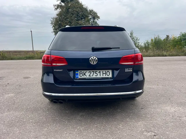 Volkswagen Passat - фото 5
