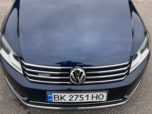 Volkswagen Passat - фото 2