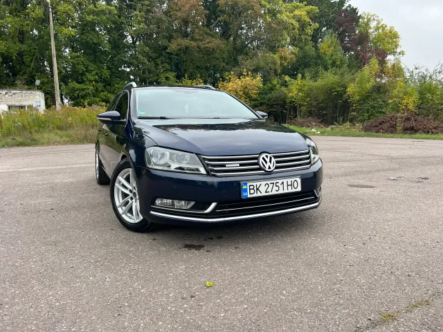 Volkswagen Passat - фото 1