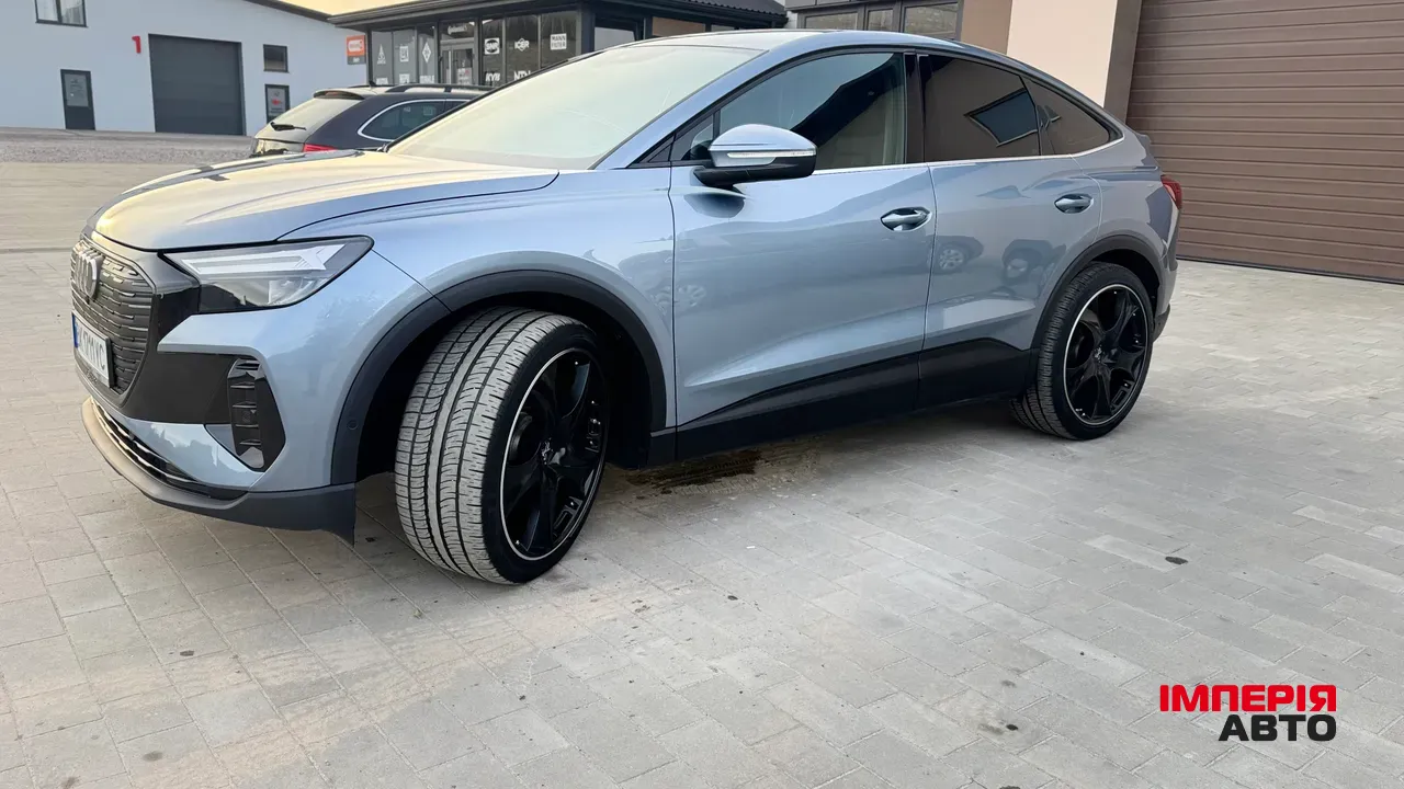 Audi Q4 Sportback e-tron - фото 2