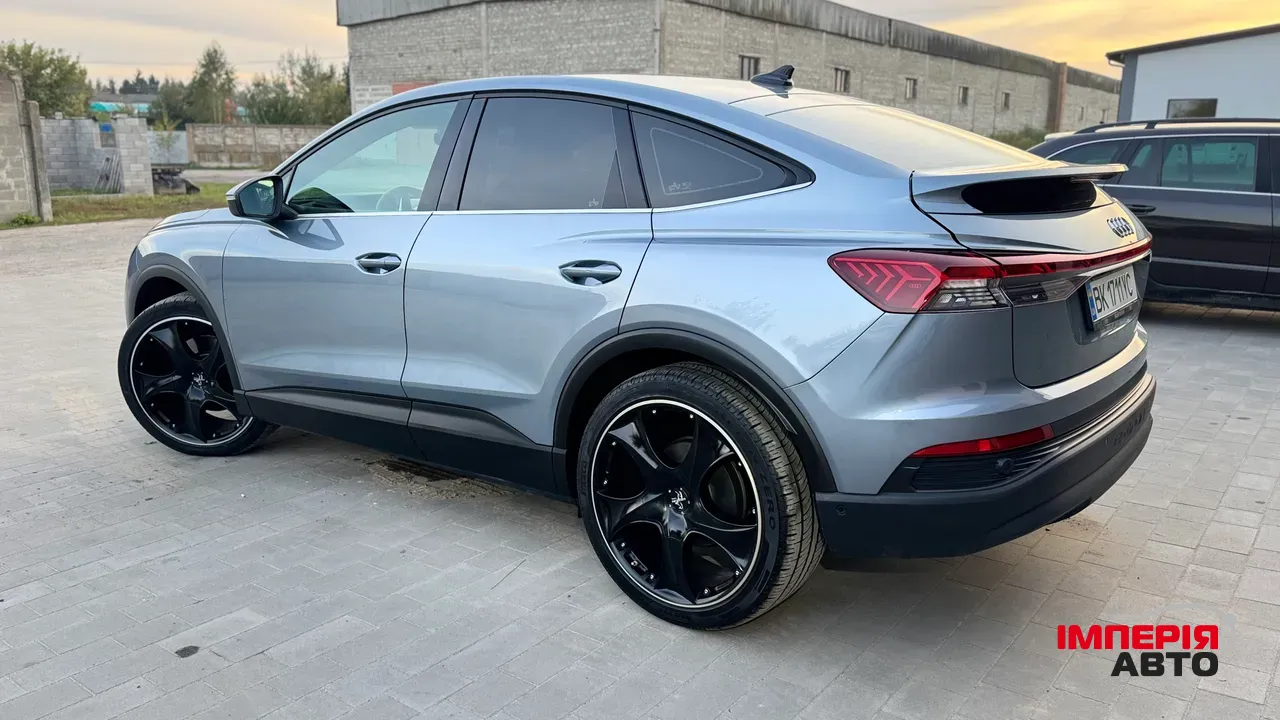 Audi Q4 Sportback e-tron - фото 8