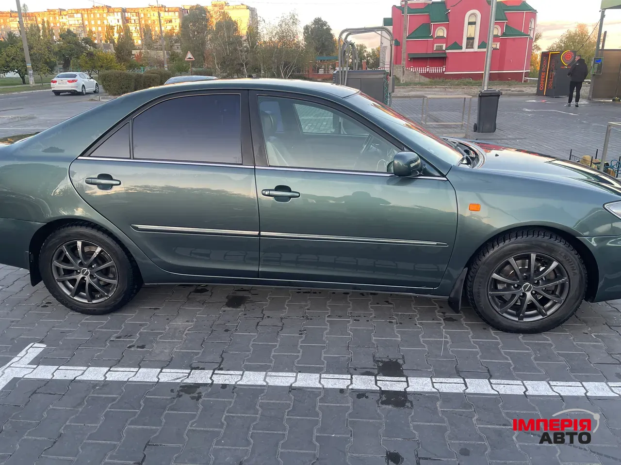 Toyota Camry - фото 3