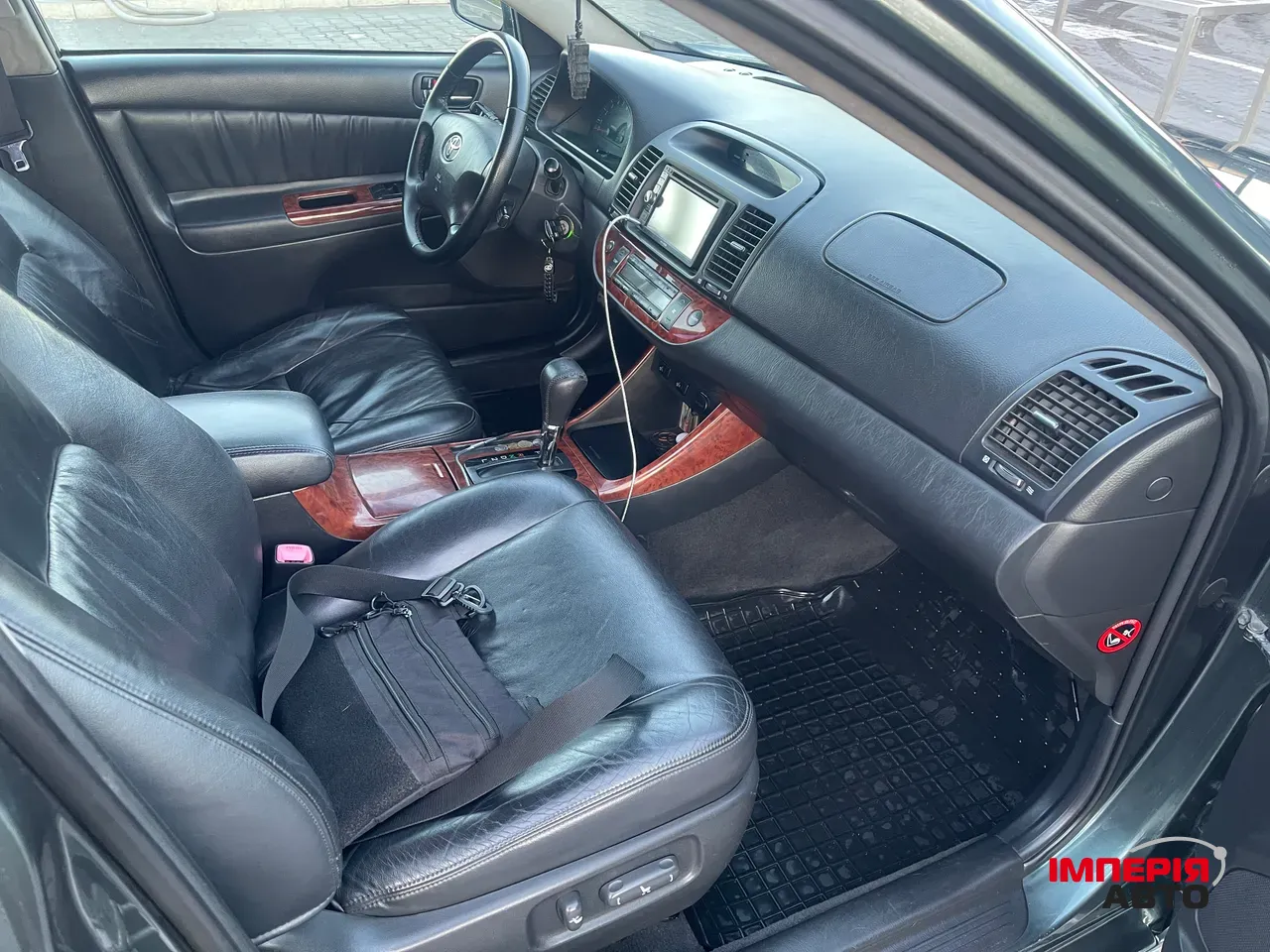 Toyota Camry - фото 8